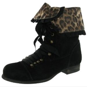Betsey Johnson suede boots